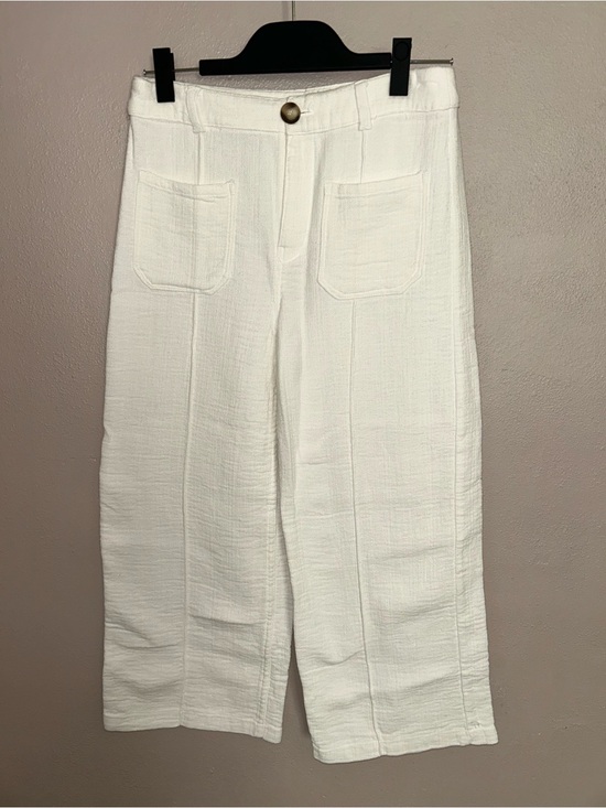 Zara Pants - Zara White Cropped Wide-Leg Textured w/front pockets Pants